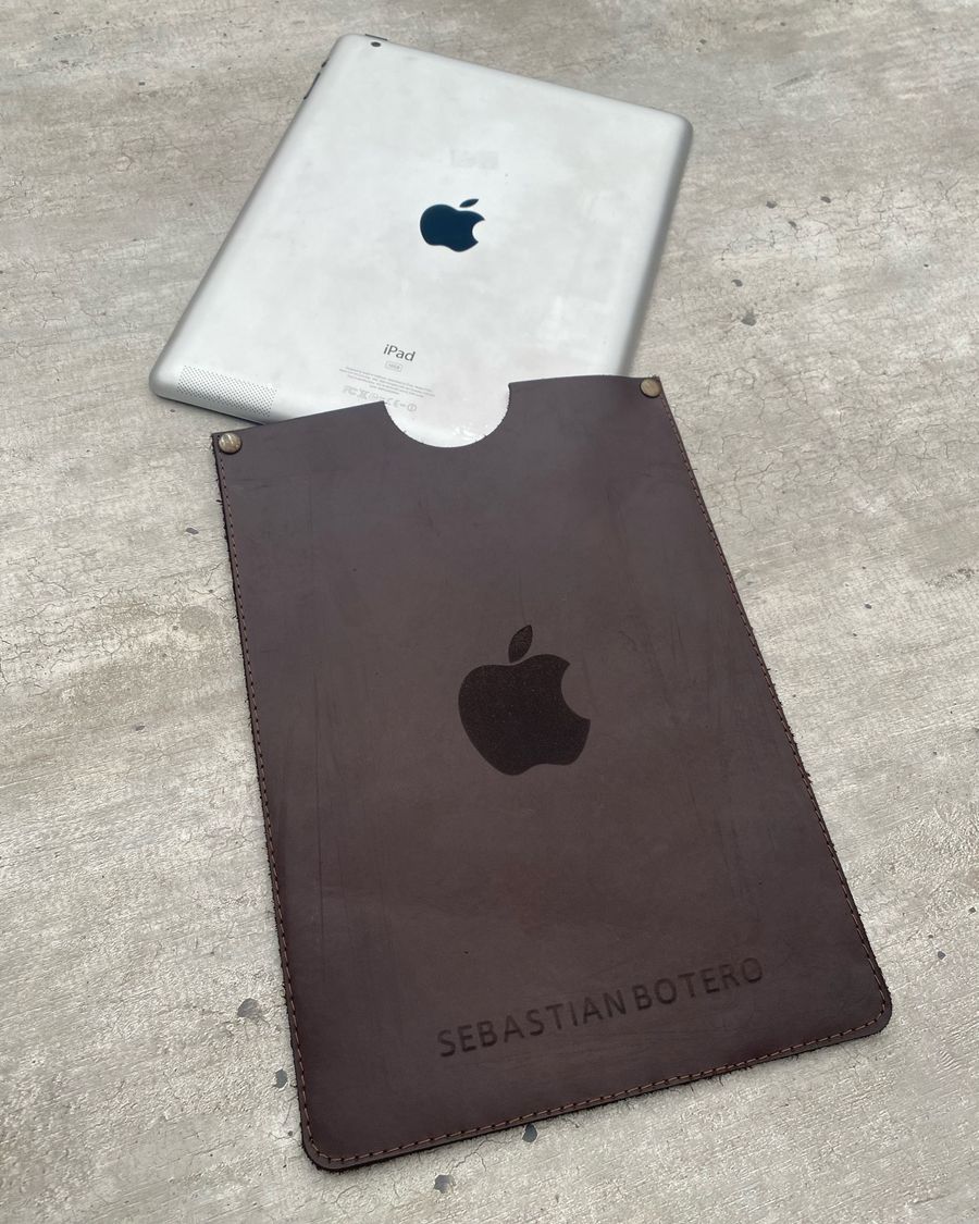 Estuche de cuero para iPad personalizado