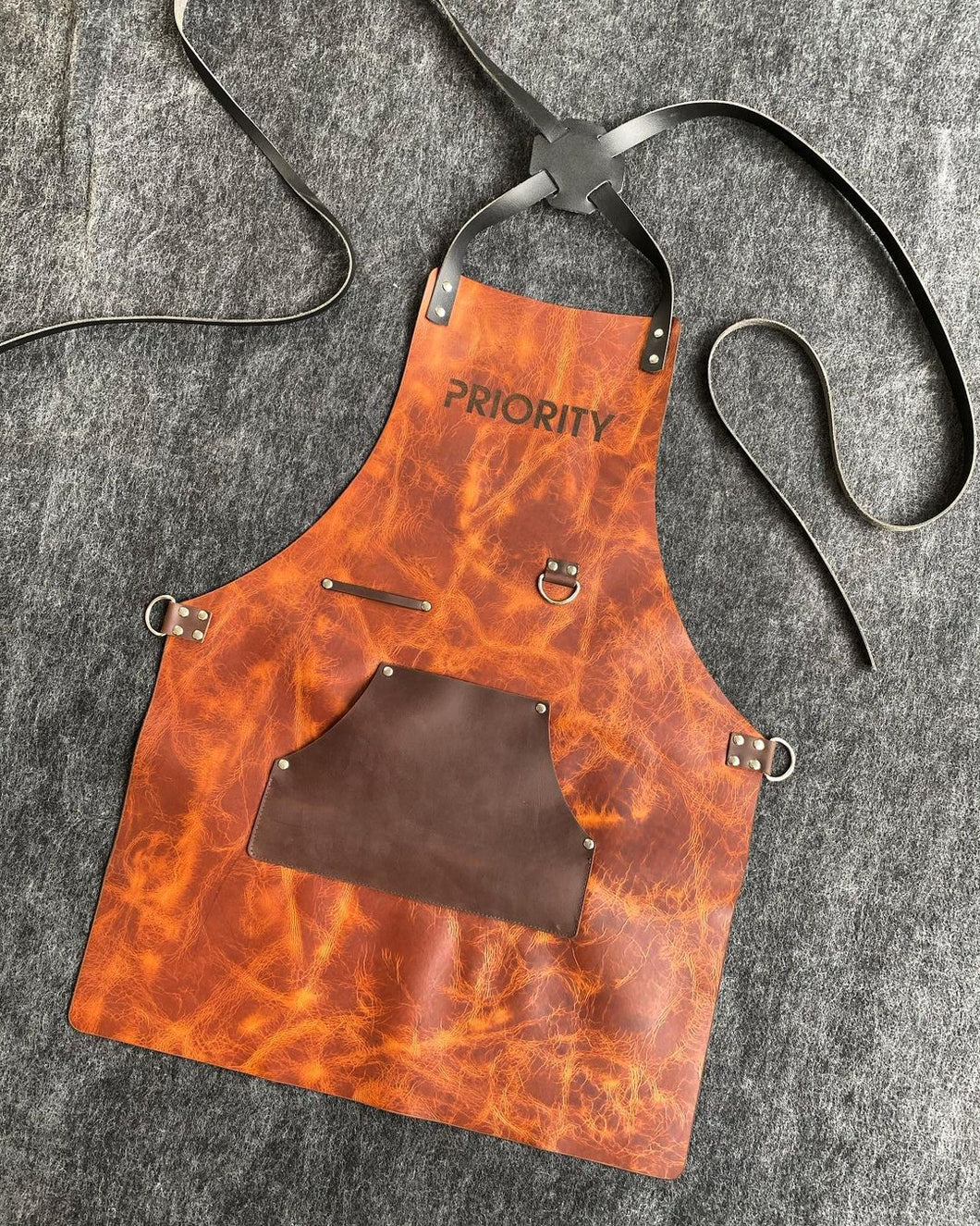 VINTAGE RUSTIC BROWN LEATHER APRON